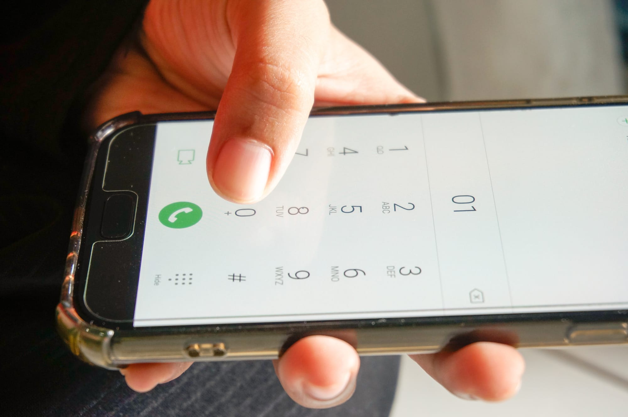 How to Set Up Voicemail on iPhone (2026)