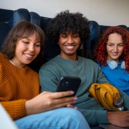 Best Phone Plans with Free Streaming in 2025: Top Picks