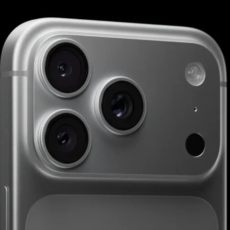 Widespread iPhone 17 cellular issues hit T-Mobile, AT&T, Verizon