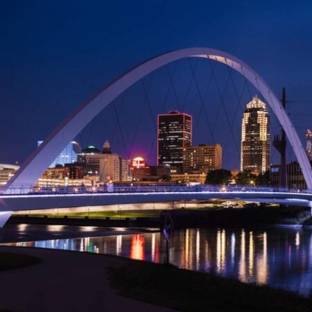 Best Cell Phone Plans & Carriers in Des Moines, IA