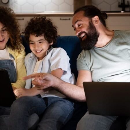 Best Family Cell Phone Plans Compared