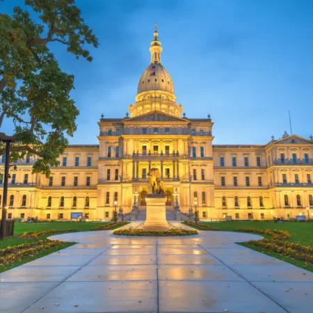 Best Cell Phone Plans & Carriers in Lansing MI
